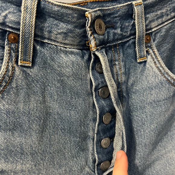 Levi’s 501 Denim Shorts - Picture 3 of 5